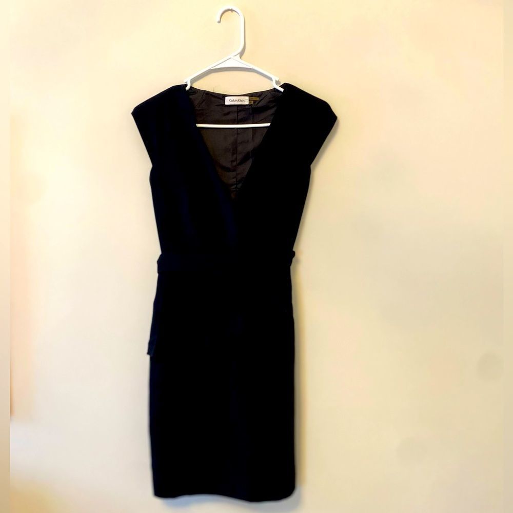 Calvin Klein Black V-Neck Sheath Dress